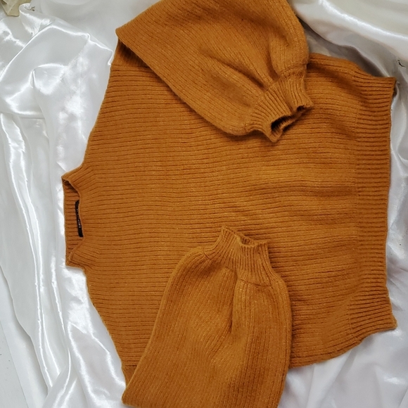 Forever 21 Contemporary Sweaters - Forever 21 Contemporary Size M Sweater Burnt Orange